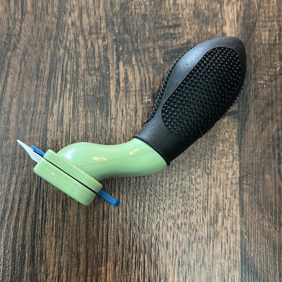 FURminator Small, Short Hair - Picture 4 of 5